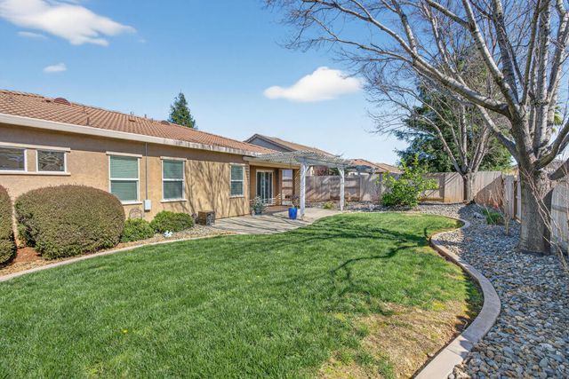 751 Woodacre Drive, Redding, CA 96002