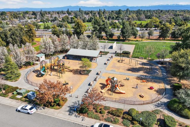 751 Woodacre Drive, Redding, CA 96002