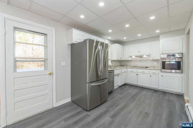 200 Conklintown Road, Ringwood, NJ 07456