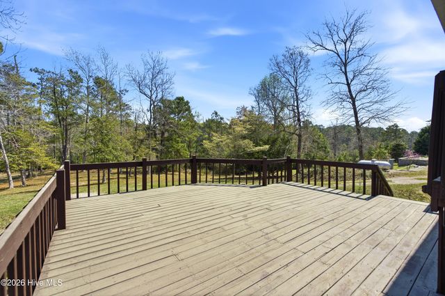 632 Ravenswood Road, Hampstead, NC 28443