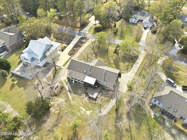 632 Ravenswood Road, Hampstead, NC 28443