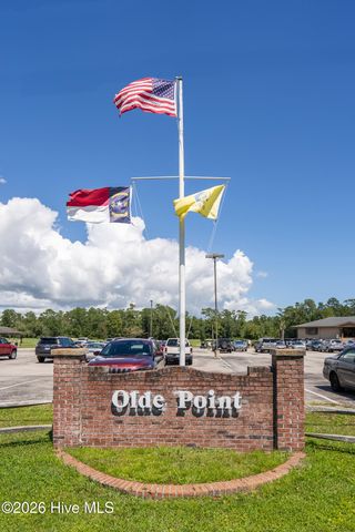 632 Ravenswood Road, Hampstead, NC 28443