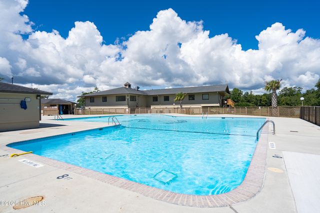 632 Ravenswood Road, Hampstead, NC 28443