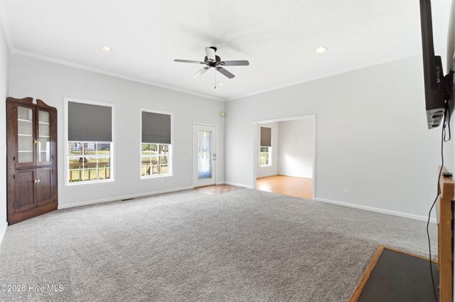 632 Ravenswood Road, Hampstead, NC 28443