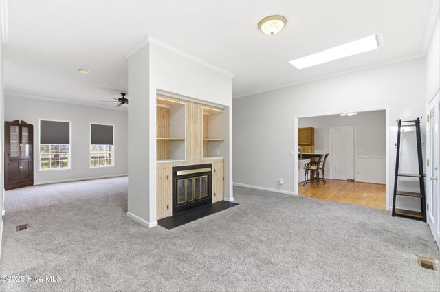 632 Ravenswood Road, Hampstead, NC 28443