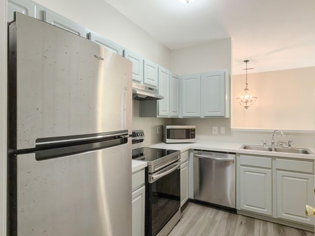 1600 Long Grove Drive 1127, Mount Pleasant, SC 29464