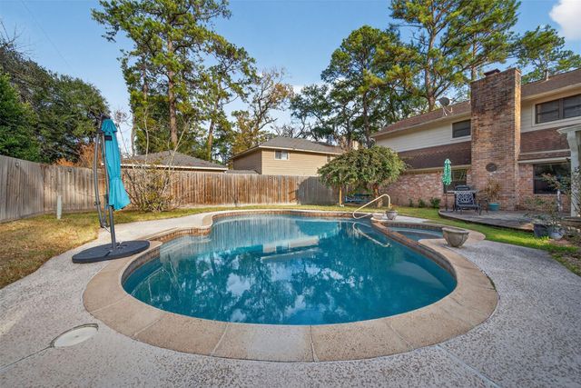 5934 Theall Road, Houston, TX 77066