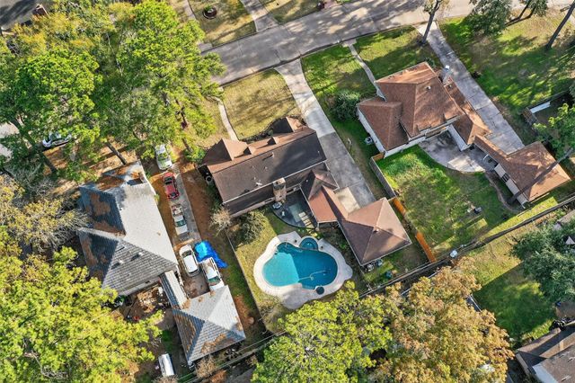 5934 Theall Road, Houston, TX 77066