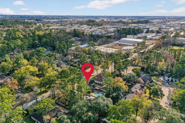 5934 Theall Road, Houston, TX 77066