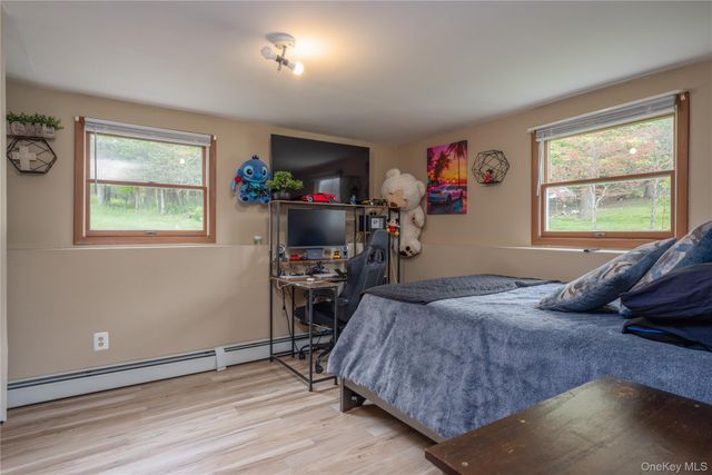62 Barnes Road, Washingtonville, NY 10992