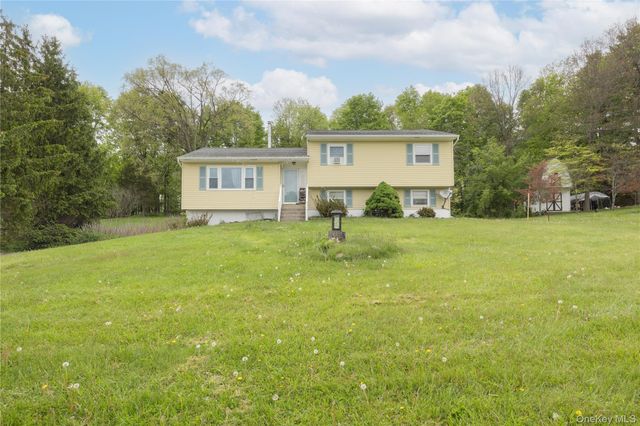 62 Barnes Road, Washingtonville, NY 10992