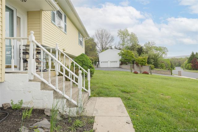 62 Barnes Road, Washingtonville, NY 10992