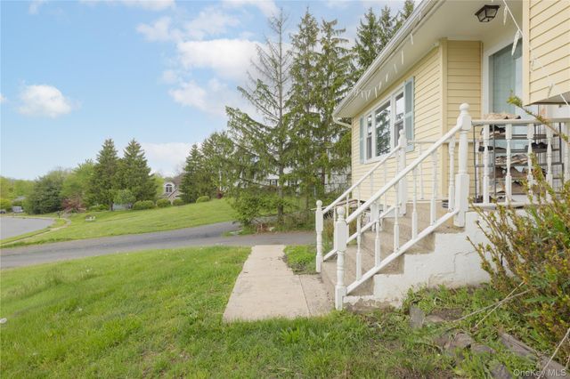 62 Barnes Road, Washingtonville, NY 10992