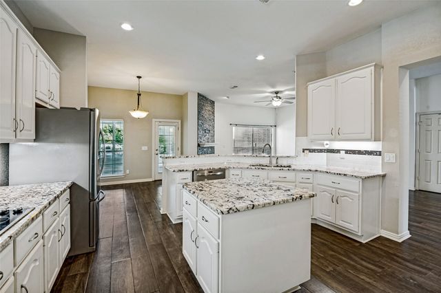 6040 Fieldstone Drive, Dallas, TX 75252
