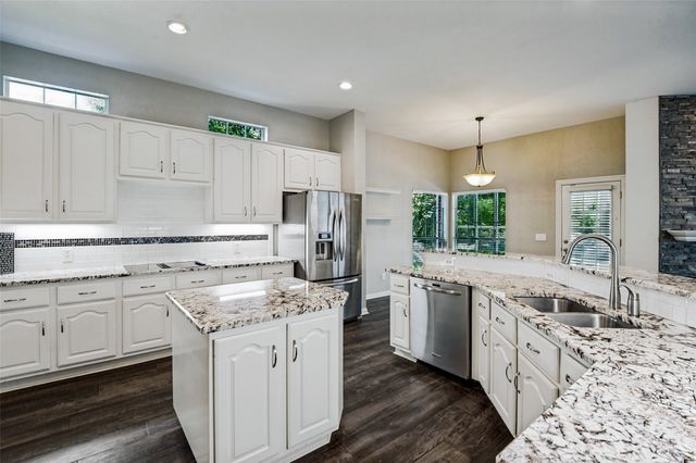 6040 Fieldstone Drive, Dallas, TX 75252