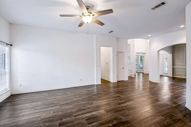 6040 Fieldstone Drive, Dallas, TX 75252