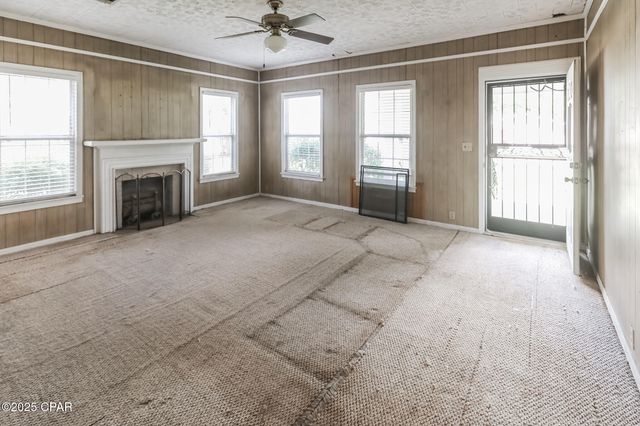 509 S Depot Street, Bonifay, FL 32425