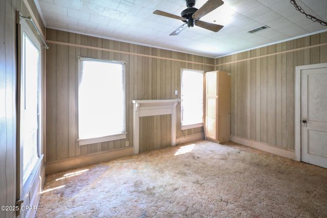 509 S Depot Street, Bonifay, FL 32425
