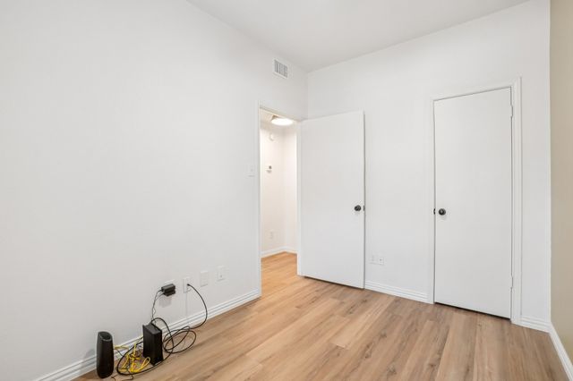 3550 Country Square Drive 201, Carrollton, TX 75006