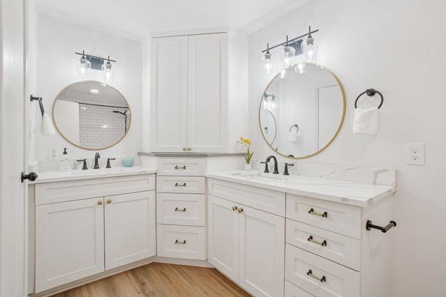 3550 Country Square Drive 201, Carrollton, TX 75006