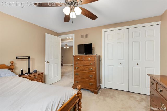 34062 Inverarry Court, Sterling Heights, MI 48312