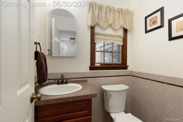 34062 Inverarry Court, Sterling Heights, MI 48312