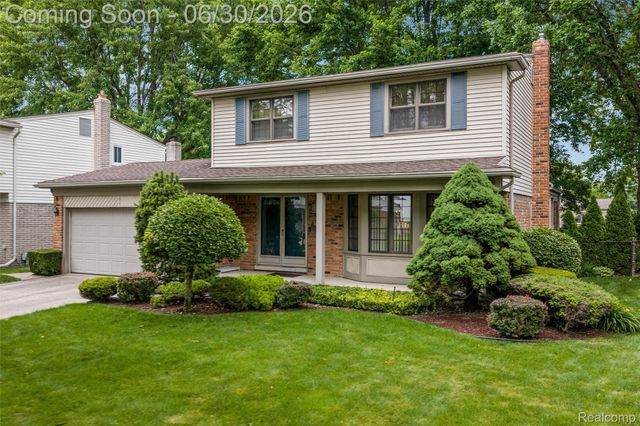 34062 Inverarry Court, Sterling Heights, MI 48312