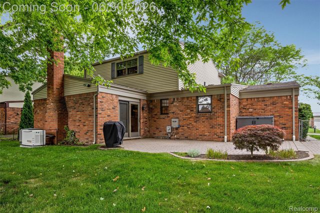 34062 Inverarry Court, Sterling Heights, MI 48312