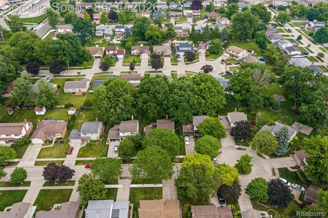 34062 Inverarry Court, Sterling Heights, MI 48312