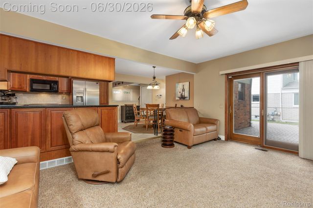 34062 Inverarry Court, Sterling Heights, MI 48312