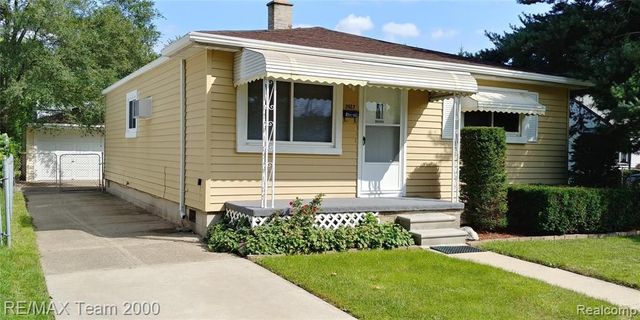 3927 Detroit Street, Dearborn Heights, MI 48125