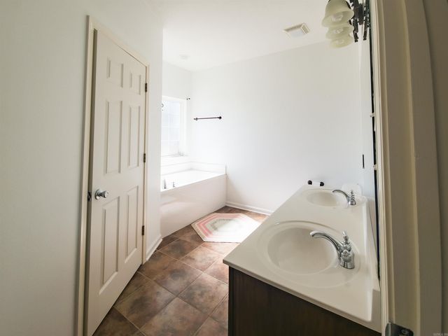 5235 Tennyson Drive, Conway, AR 72034