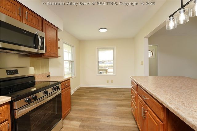 303 Georges Drive, Charleston, WV 25306