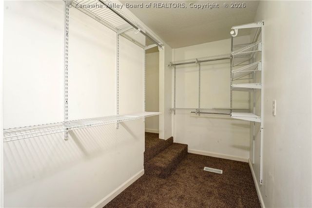303 Georges Drive, Charleston, WV 25306