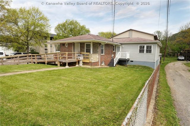 303 Georges Drive, Charleston, WV 25306