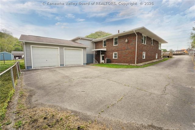 303 Georges Drive, Charleston, WV 25306