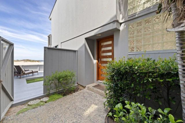 3281 Ocean Drive, Oxnard, CA 93035