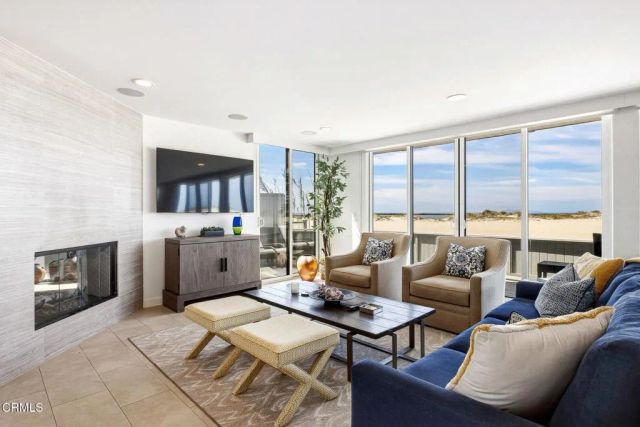 3281 Ocean Drive, Oxnard, CA 93035