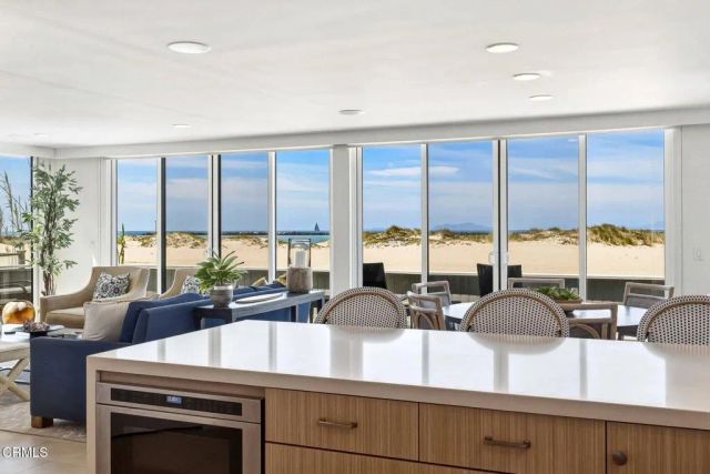 3281 Ocean Drive, Oxnard, CA 93035