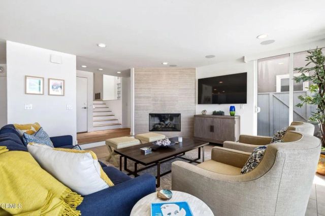 3281 Ocean Drive, Oxnard, CA 93035