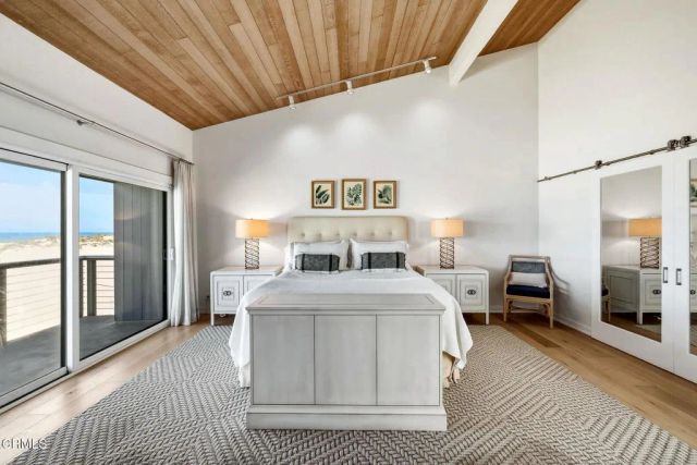 3281 Ocean Drive, Oxnard, CA 93035