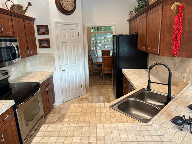 10349 POINTVIEW COURT, Orlando, FL 32836