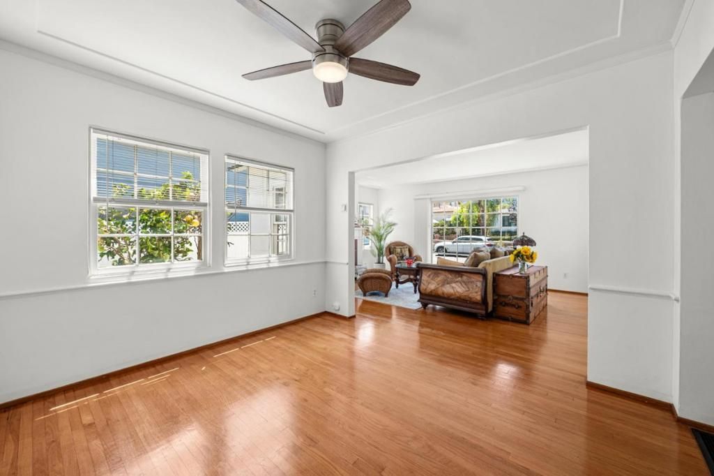 Image 15 of property listing at 3535 Jewell Street, San Diego, CA 92109