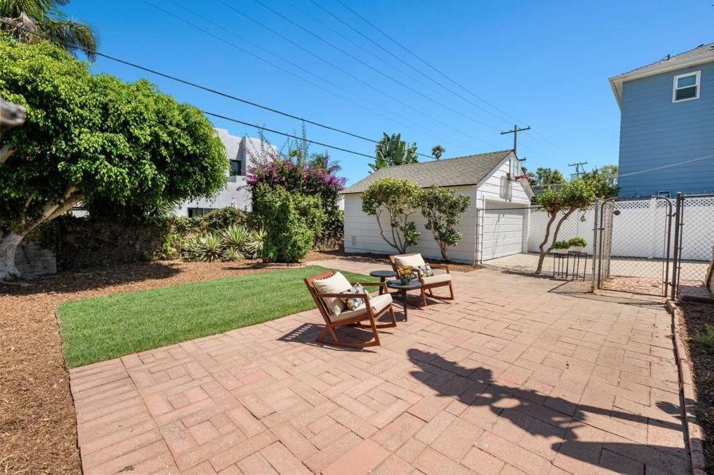 Image 6 of property listing at 3535 Jewell Street, San Diego, CA 92109