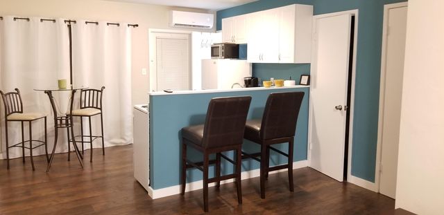 1000 NE 17TH Court, Fort Lauderdale, FL 33305