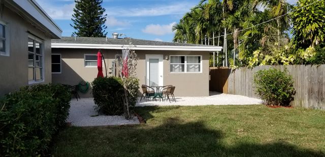 1000 NE 17TH Court, Fort Lauderdale, FL 33305