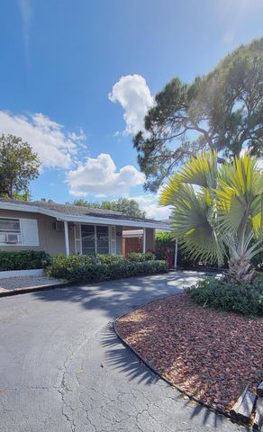 1000 NE 17TH Court, Fort Lauderdale, FL 33305