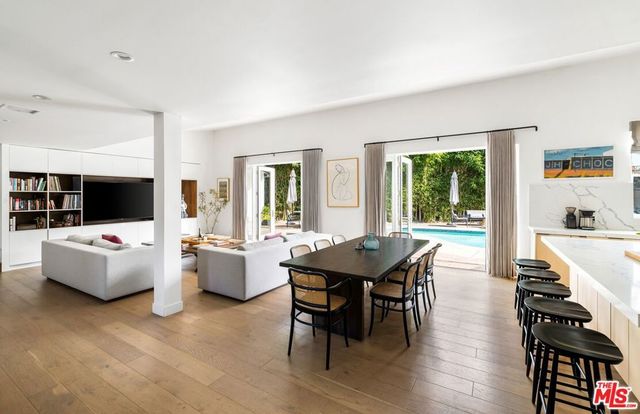 160 Beloit Avenue, Los Angeles, CA 90049