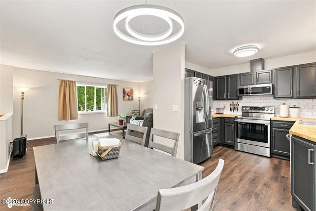 421 W 91st Avenue, Anchorage, AK 99515