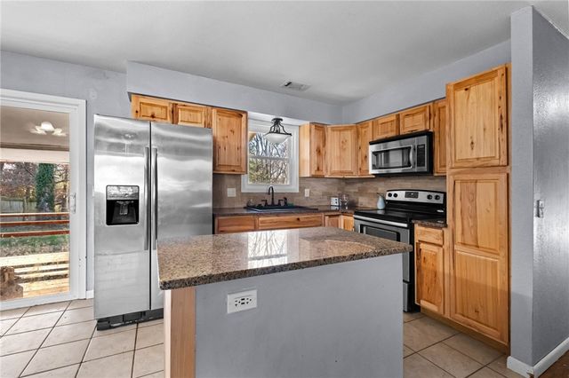 7 Woodbridge Drive, Bella Vista, AR 72714